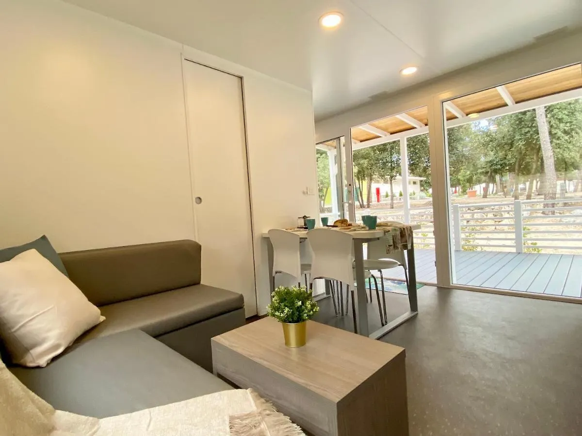 Kemping Mobile Homes Malu Biograd Na Moru