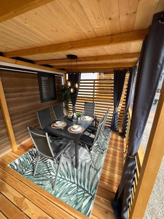 Mobile Homes Malu Biograd Na Moru 4*,  Croacia