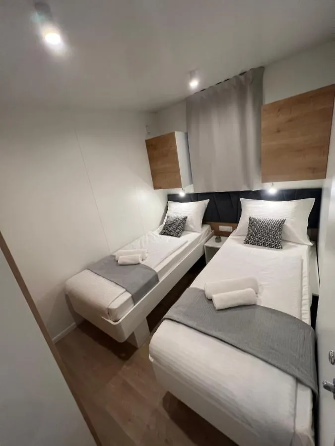 Mobile Homes Malu Biograd Na Moru Kemping