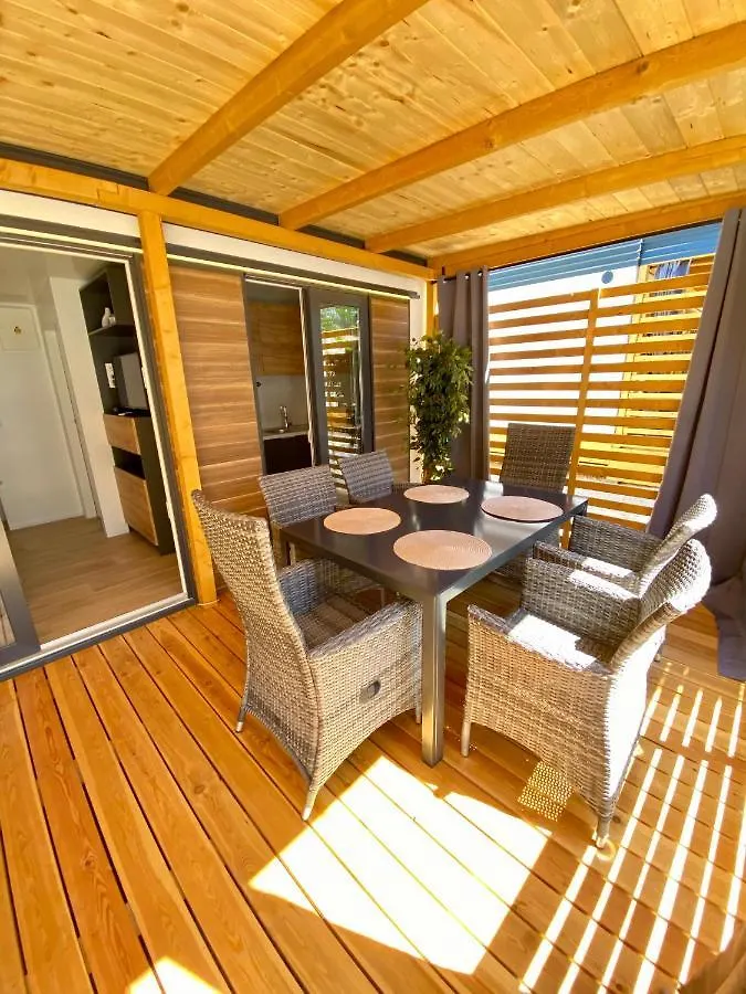 Kemping Mobile Homes Malu Biograd Na Moru